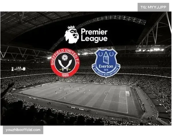 英超“英超冠军奖杯巡回展”抵达谢菲尔德，吸引数千球迷参观